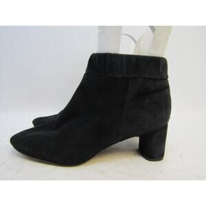 Clarks Womens Size 10 M Black Suede Zip Fashion Ankle Boots Booties